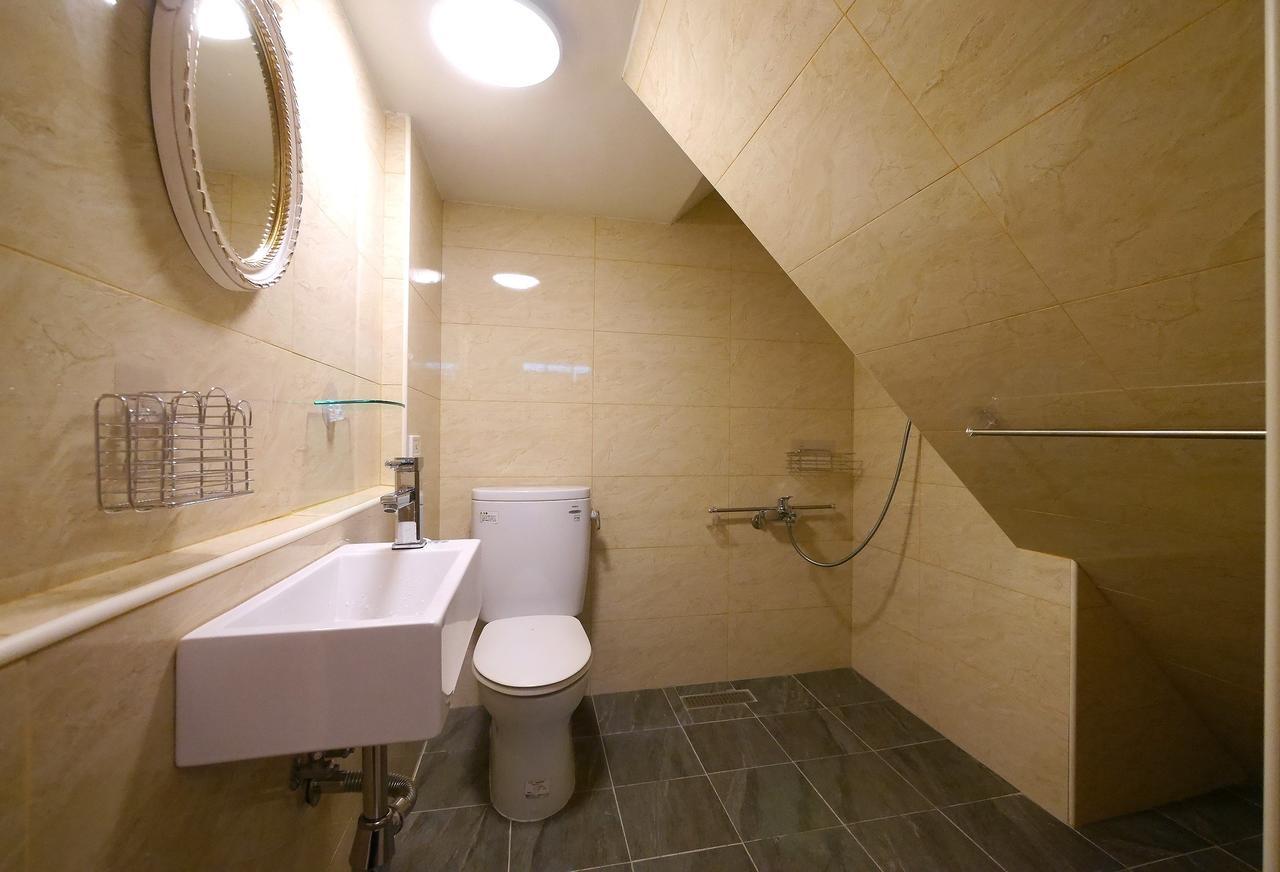 チ チ B&B 台南 エクステリア 写真